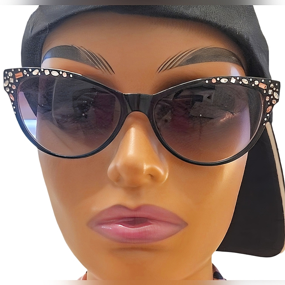 SOLD ON DIFFERENT PLATFORM Authentic Contemporary Chic bebe Cat-Eye Black Rose - Picture 7 of 13